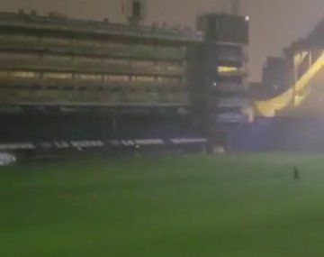 Así estaba la Bombonera mientras Boca jugaba bajo un diluvio en Avellaneda
