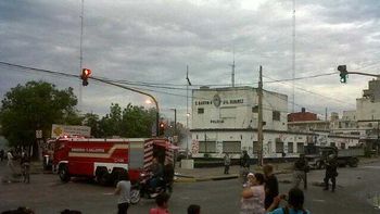 incendian una comisaria en protesta por crimen de un chico incendian una comisaria en protesta por crimen de un chico