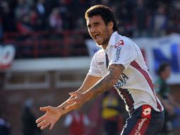 uno menos para el tolo: carlos bueno no jugara en independiente uno menos para el tolo: carlos bueno no jugara en independiente