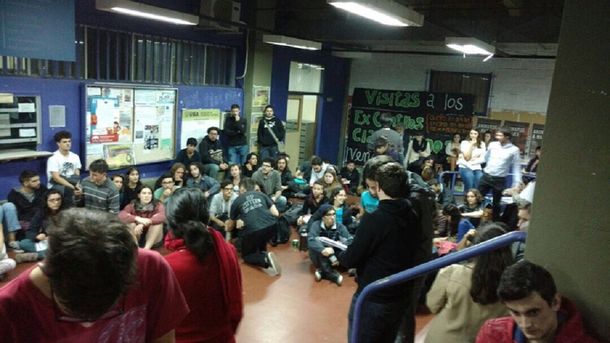 Toma de la Facultad de Filosofía y Letras de la UBA