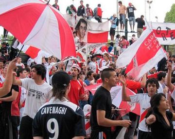 Los hinchas de River realizarán un banderazo antes del Superclásico