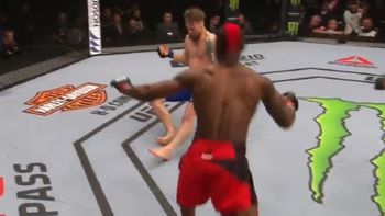 A Diakiese le bastaron menos de 30 segundos para terminar el combate A Diakiese le bastaron menos de 30 segundos para terminar el combate