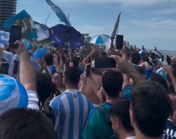 Fiesta en Miami: el banderazo de los hinchas argentinos en la previa al duelo con Cabo Verde
