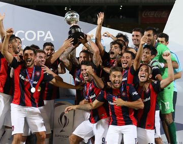 San Lorenzo goleó a Boca en Córdoba y se quedó con la Supercopa Argentina