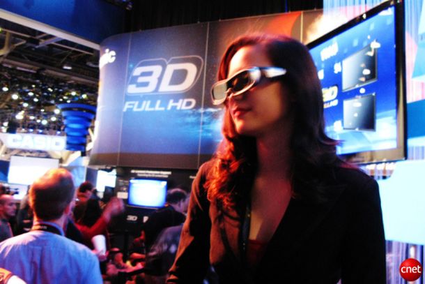 2010CES_SexSellsAtCES_slides22_2_540x360