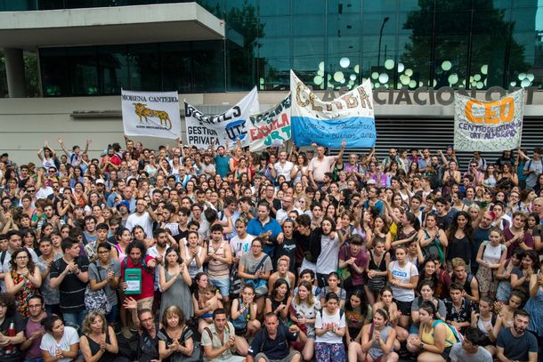 Denuncian que despidieron a 10 docentes en la escuela ORT por causas gremiales