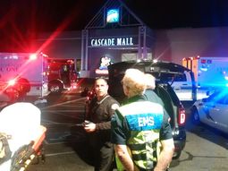 otra vez tiros en estados unidos: al menos cinco muertos por balacera en shopping de washington otra vez tiros en estados unidos: al menos cinco muertos por balacera en shopping de washington