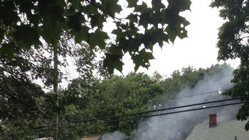 una avioneta se estrello contra dos casas: tres desaparecidos una avioneta se estrello contra dos casas: tres desaparecidos