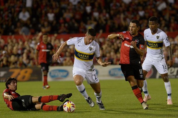 Boca empató con Newells en el debut oficial de Alfaro