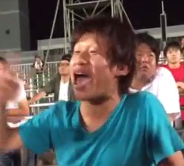 VIDEO: el insólito líder que los hinchas de River eligieron en la Suruga Bank