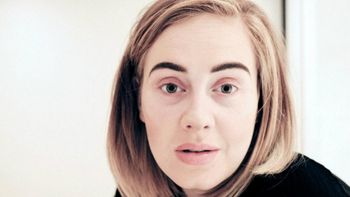 belleza natural: adele dio la cara antes de cancelar un concierto