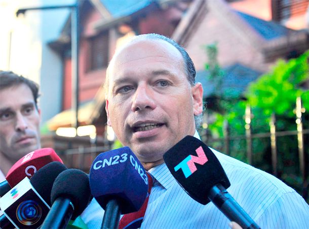 Berni no tiene claro lo que pasó con el agente de la ex SIDE