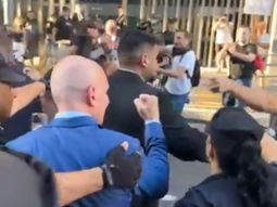 El provocador gesto de Espert a un manifestante: ¿Me detestás?