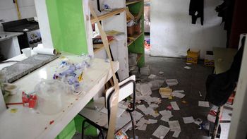 saqueos y destrozos en una escuela saqueos y destrozos en una escuela