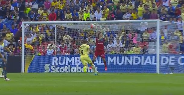 El insólito blooper de Marchesín que dejó eliminado a su equipo en México