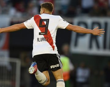 River goleó a Independiente y continúa en la pelea para meterse en la Libertadores