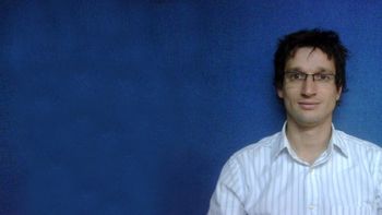 el hombre que presto el arma pidio proteccion y vive en un hotel el hombre que presto el arma pidio proteccion y vive en un hotel