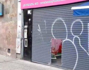 Tiroteo en Balvanera: un hombre entró a un comercio y le disparó a una mujer sin mediar palabras