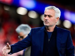 a un paso de iniciar una nueva etapa en real madrid: mourinho se despidio de benfica a un paso de iniciar una nueva etapa en real madrid: mourinho se despidio de benfica