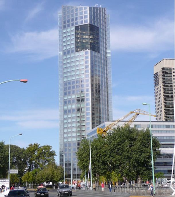 La Ciudad no podrá cobrarle a Telmex por el uso del espacio público