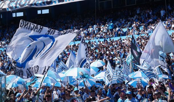 El tremendo recibimiento de Racing para el clásico ante Independiente en el Cilindro