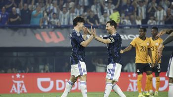 con impecable asistencia de messi, julian alvarez abrio el marcador ante zambia con impecable asistencia de messi, julian alvarez abrio el marcador ante zambia