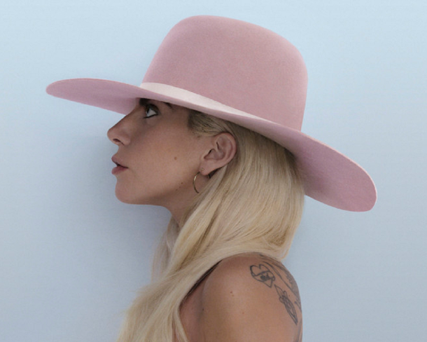 Lady Gaga presenta su nuevo disco