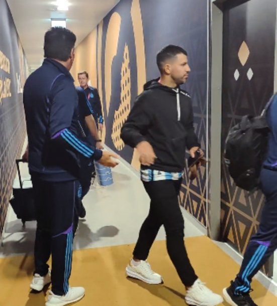 Agüero presente en el vestuario de la Selección Argentina