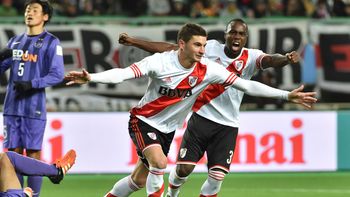 sufriendo, river vencio al sanfrecce y suena con el barcelona en la final sufriendo, river vencio al sanfrecce y suena con el barcelona en la final