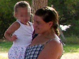 horror: una mujer entro a la capilla de un cementerio y degollo a su bebe horror: una mujer entro a la capilla de un cementerio y degollo a su bebe