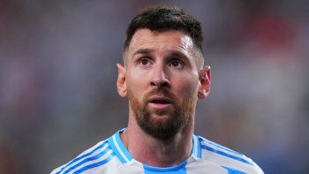 la inmediata reaccion de lionel messi tras el papelon en argentina vs. marruecos de los juegos olimpicos la inmediata reaccion de lionel messi tras el papelon en argentina vs. marruecos de los juegos olimpicos