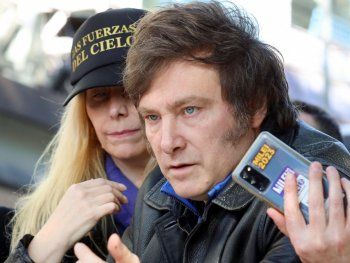 Javier Milei junto a su hermana Karina.