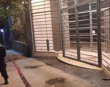 Detuvieron a un sospechoso por el ataque a la sede de Clarín