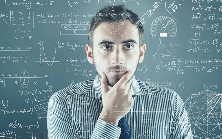 Los errores que cometen quienes presumen de ser más inteligentes, según la inteligencia artificial