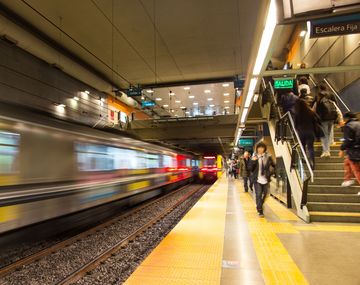 El subte ya cambió sus horarios: desde este lunes cerrará más tarde