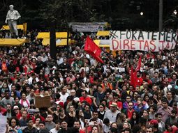 Convocan a manifestarse para pedir la renuncia de Temer Convocan a manifestarse para pedir la renuncia de Temer