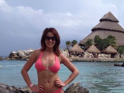 pamela sosa desfilo con su impecable figura por cancun pamela sosa desfilo con su impecable figura por cancun