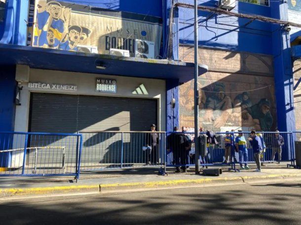 El último adiós a Miguel Ángel Russo: una multitud despide al histórico DT en La Bombonera