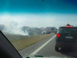 Tucumán: una nube de humo provocó un choque múltiple de 10 autos