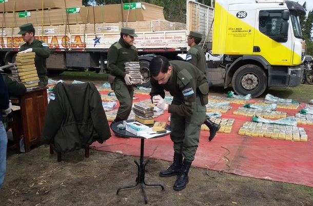 Impulsan un 911 narco para denunciar venta de drogas