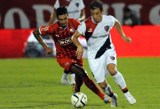 En un partidazo, Independiente ganó en Rosario y sacó chapa de candidato