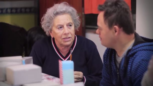 Supermamá: tenía cinco hijos y adoptó seis más con discapacidad