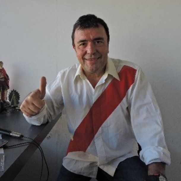 Un mítico relator de River cometió un error que lo volvió blanco de burlas