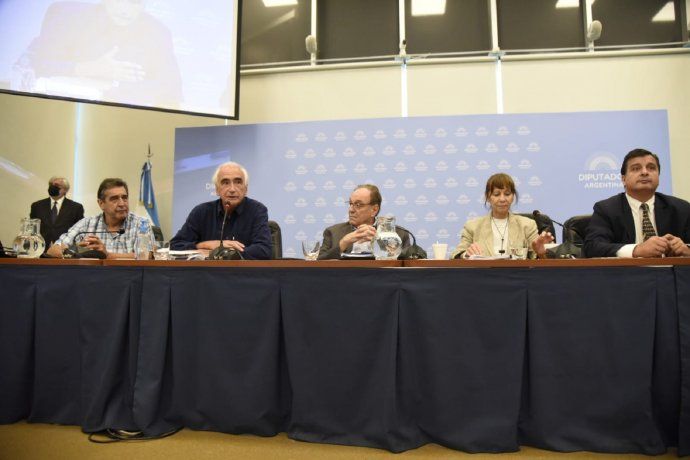 Empresarios del G6 apoyaron el acuerdo con FMI en Diputados