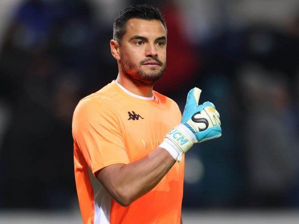 Llegó a Racing una nueva donación de Chiquito Romero