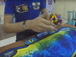Un chico de 20 años logró marcar en nuevo récord mundial de armado de Cubo Rubik