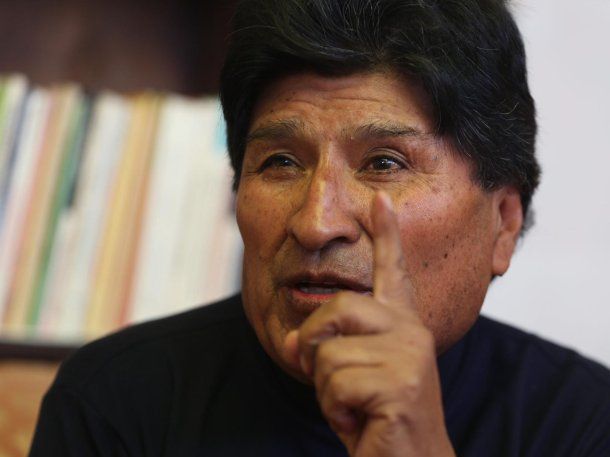 Evo Morales, tras el ataque: Como no pueden inhabilitarme, intentan matarme