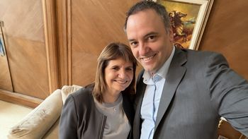 Patricia Bullrich presiona a Manuel Adorni por su patrimonio