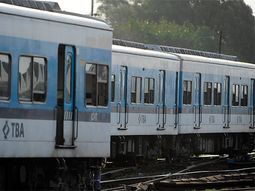 la linea mitre ramal retiro-tigre reduce su servicio nocturno la linea mitre ramal retiro-tigre reduce su servicio nocturno