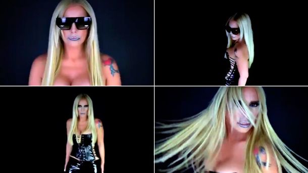 Silvia en el remix de  Paint it black